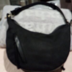 Black shoulder purse